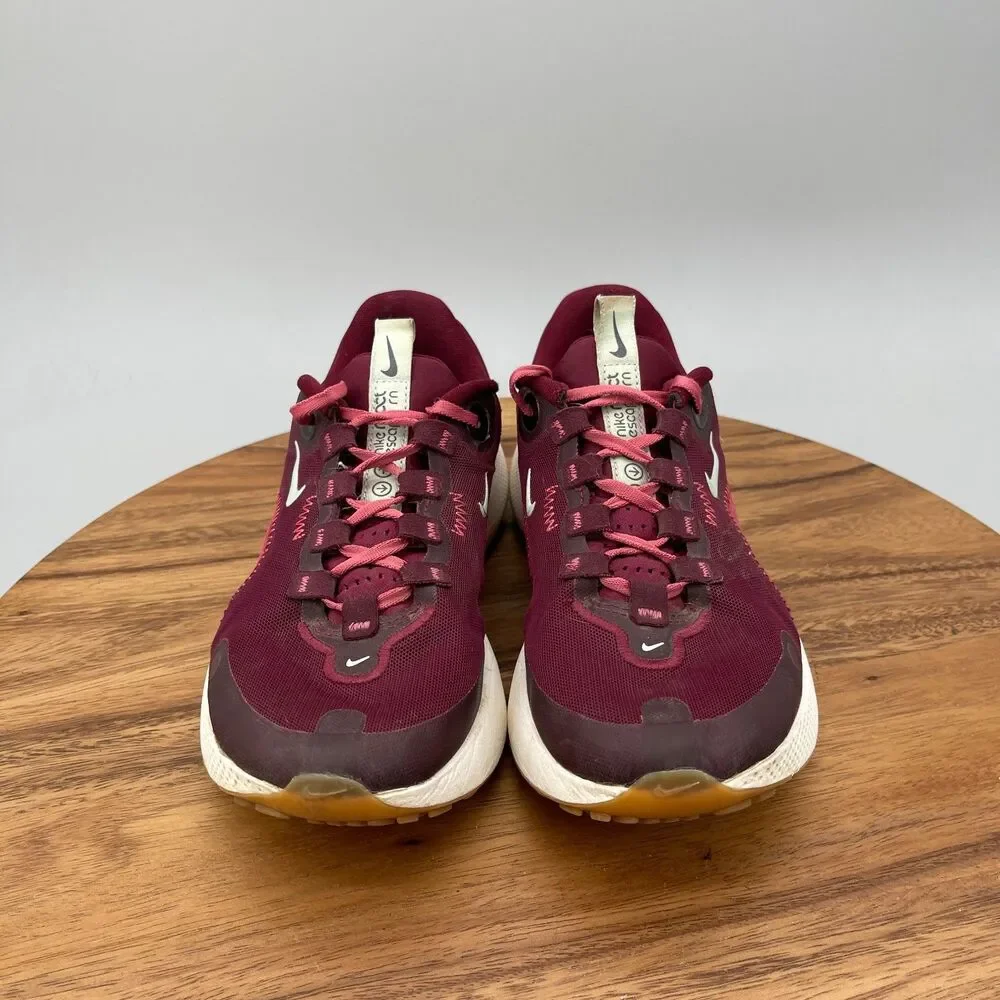 Nike React Escape Run Shoes Womens Size 7 Red Running Comfort Walking Sneakers